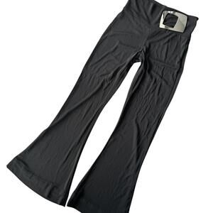 Y2K Cache Belt Buckle Wide Leg Pants size 8 runs small